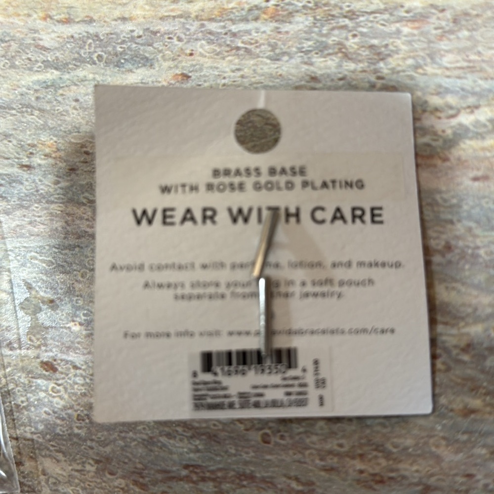 NEW Pura Vida Rose Gold Ring - Picture 3 of 3